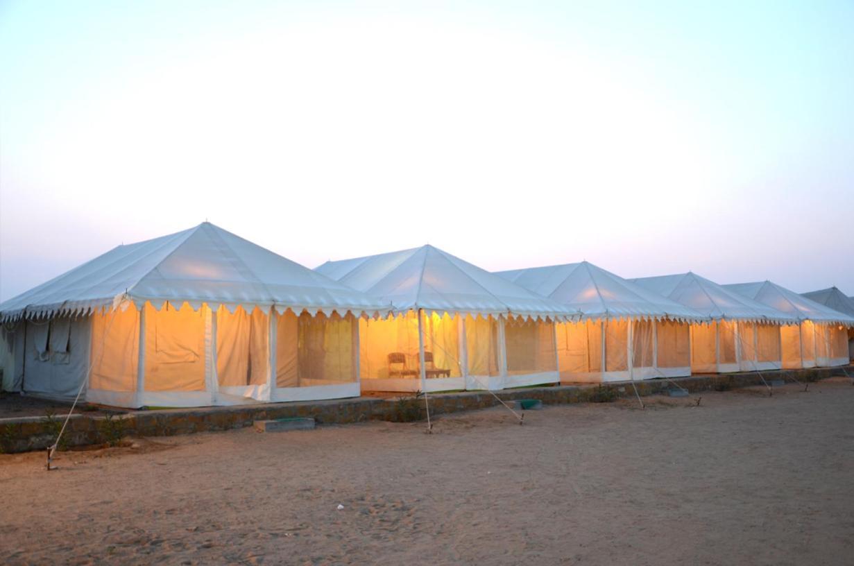 Kai Kabila Desert Camp Sam Екстер'єр фото